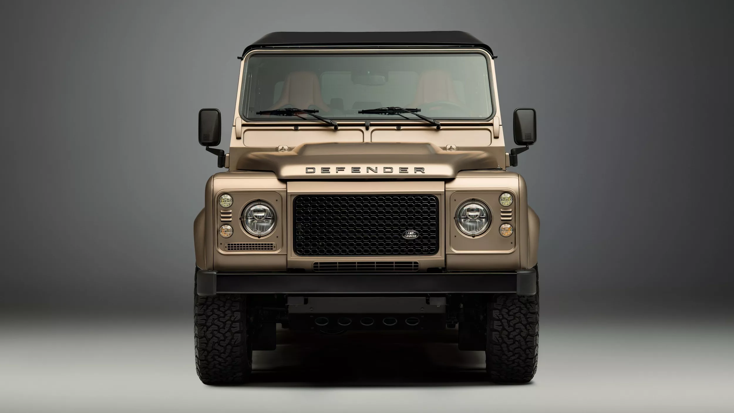 Land Rover Defender Octa